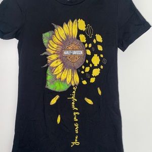 Woman’s Harley Davidson sun flower t-shirt